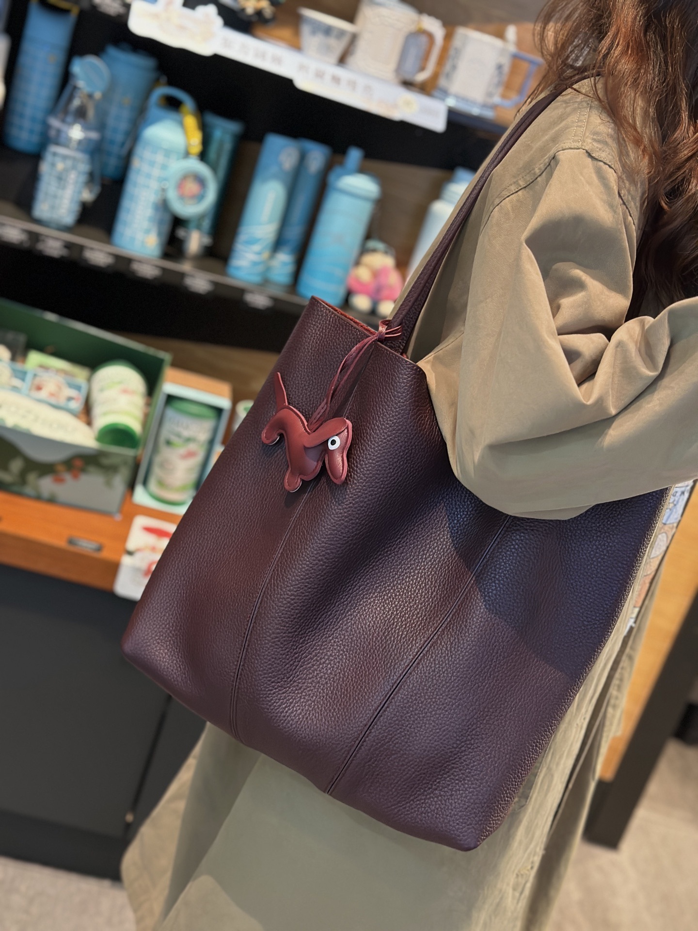 Top-grain Leather Tote Bag, High-end Feel, Large Capacity, Perfect For Commuting And Shopping, Casual And Minimalistic, Versatile Genuine Leather Mother-and-child Bag For Women - Image 5
